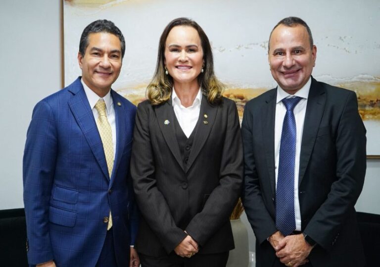 Republicanos Recebe Daniela Carneiro e Aumenta Para Sete a Representatividade Feminina na Câmara Republicanos Recebe Daniela Carneiro e Aumenta Para Sete a Representatividade Feminina na Câmara