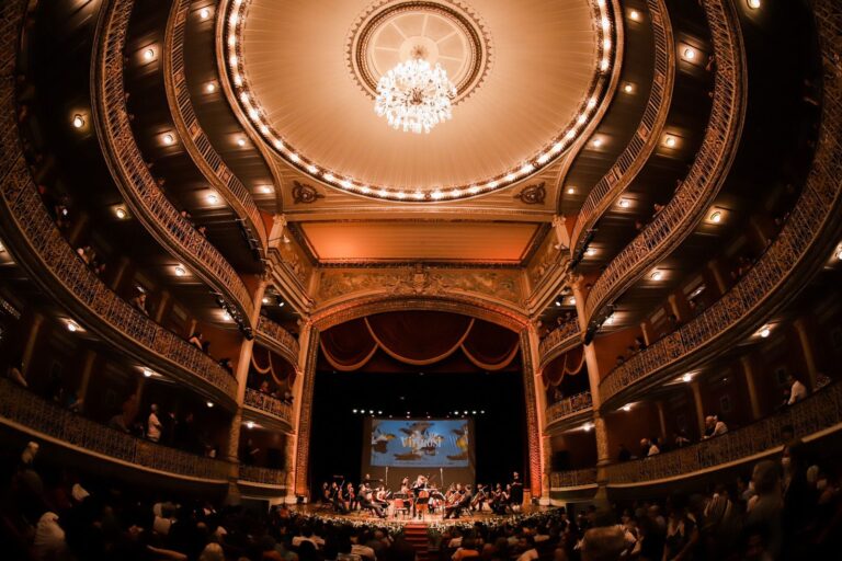 Agenda Cultural do Recife: Música, Teatro e Inclusão Neste Fim de Semana
