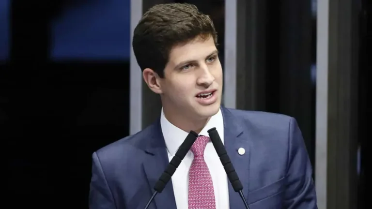 Aprovação de João Campos em Recife Atinge 75% entre Eleitores