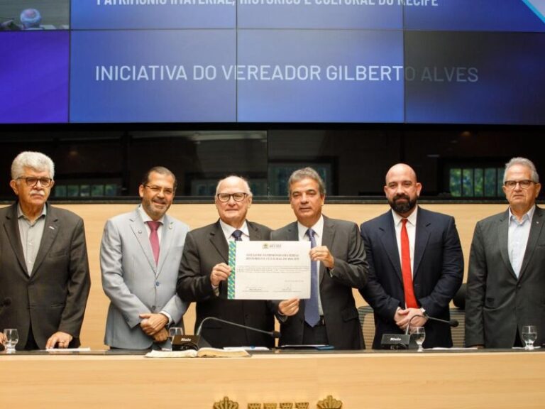CDL Recife Recebe Título de Patrimônio Imaterial em Cerimônia Solene