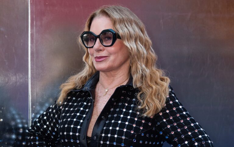 Celebridades Brilham no Segundo Dia do Rio Fashion Week 2024