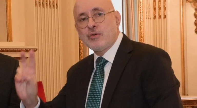 Desembargador Francisco Bandeira de Mello deve assumir a Prefeitura do Recife