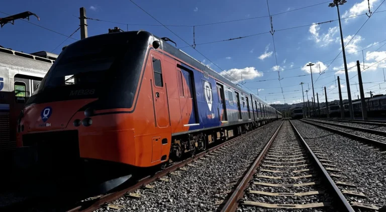 Expansão do Transporte sobre Trilhos: Investimentos e Decisões Políticas São Essenciais