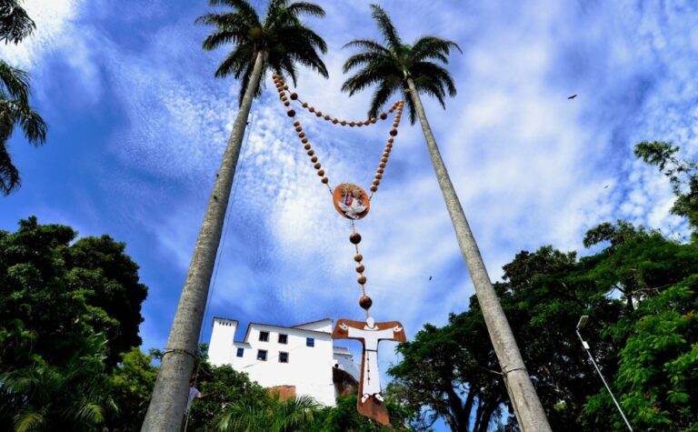 Fé e Tradição: Terço Gigante é Montado no Campinho do Convento para a Festa da Penha 2026