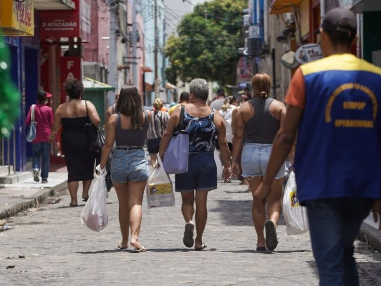 Feriado de Tiradentes: Horários de Funcionamento na RMR em 21 de Abril