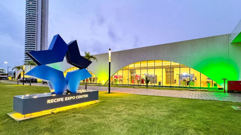 Inovação e Cuidado: Recife Brilha no 9º Congresso Pernambucano de Municípios