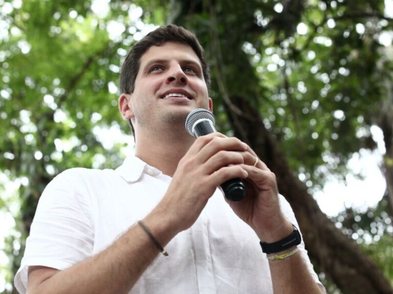 João Campos fala sobre futuro político em último ato como prefeito do Recife