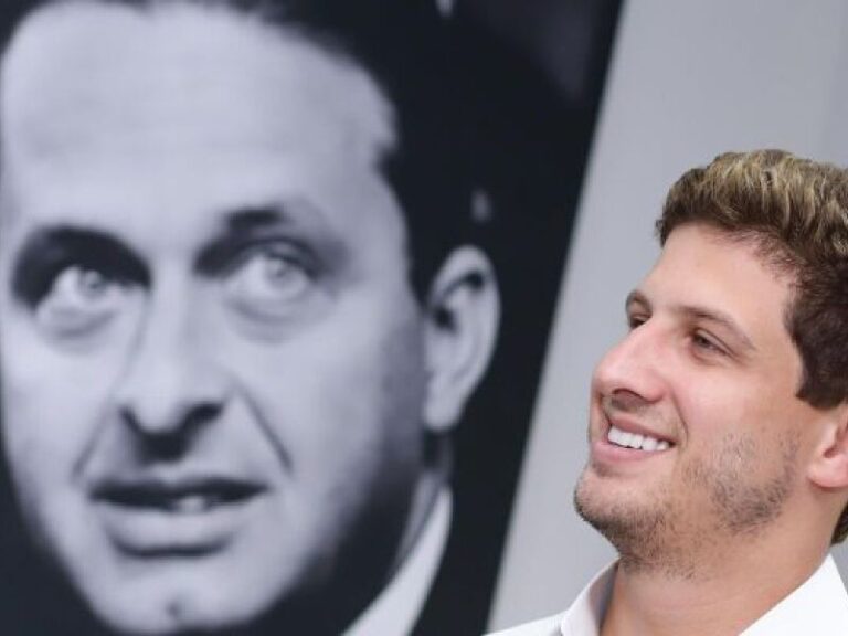 João Campos Inicia Campanha no Sertão: Uma Visita Estratégica a Araripina