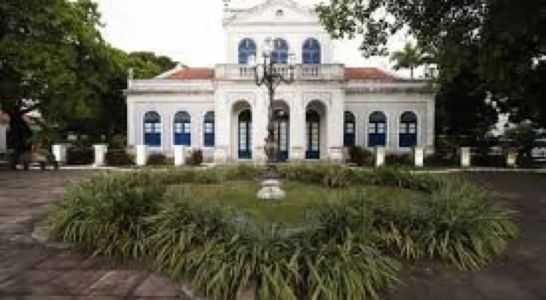 Lançamento do Grande Livro de Mesas do Brasil na Academia Pernambucana
