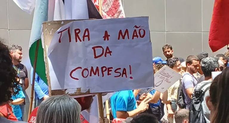 Privatização e a Disputa Eleitoral em Pernambuco: Um Olhar Crítico