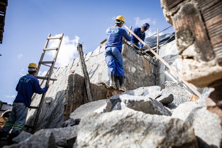 Recife Cria 3,6 mil Empregos em Março de 2026 e Lidera Geração de Vagas em Pernambuco