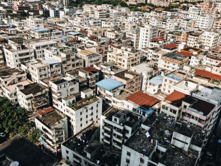 Recife: O Novo Polo de Investimentos e a Importância da Educação Financeira