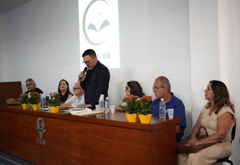 Volta Redonda empossa novos membros do Conselho Municipal de Educação: uma nova fase para a educação local Volta Redonda empossa novos membros do Conselho Municipal de Educação: uma nova fase para a educação