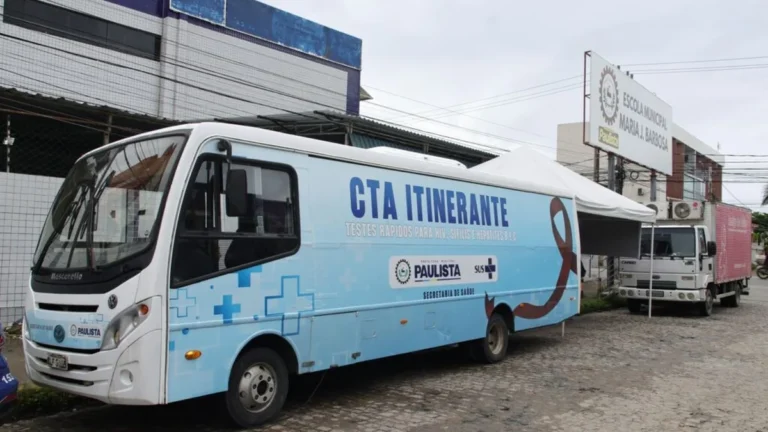 Caravana da Mulher Pernambucana oferece serviços gratuitos no Janga