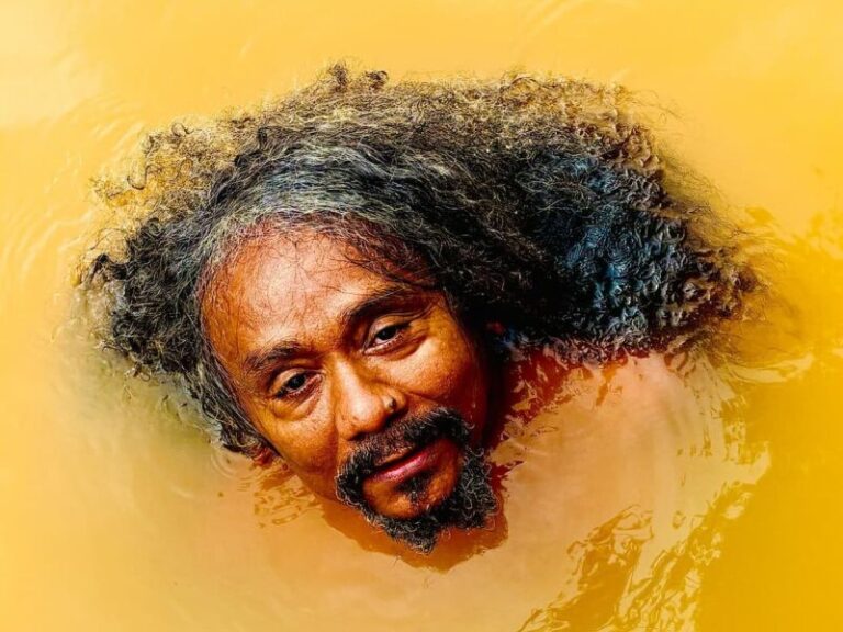 Chico César Lança Turnê do Álbum "Fofo" em Recife: Uma Reflexão Sobre Amor e Resistência