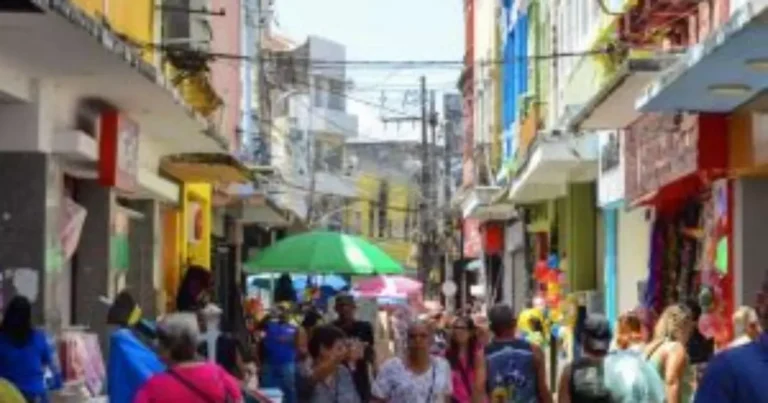 Feriado do Dia do Trabalhador no Recife: Horários Alterados e Atrações Especiais