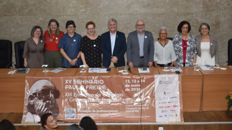 XV Seminário Paulo Freire discute formação docente em Recife
