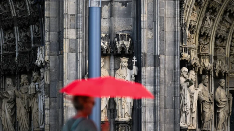 Onda de Calor na Europa Oriental: Recordes de Temperatura e Impactos na Saúde Pública