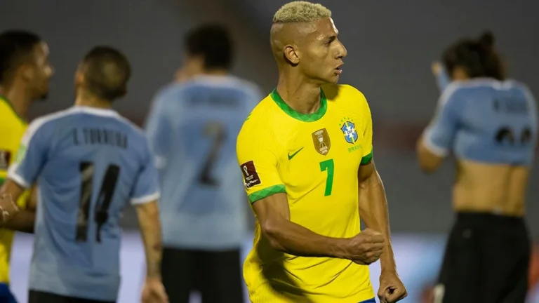 Seleção Brasileira e sua história de 92 anos sem perder em estreias de Copa do Mundo Seleção Brasileira e sua história de 92 anos sem perder em estreias de Copa do Mundo