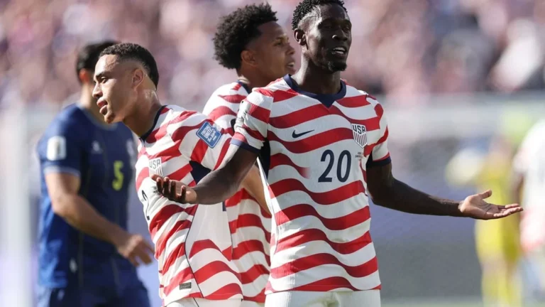 Uefa critica Fifa por anular cartão vermelho de Balogun na Copa do Mundo: 'Cruzou linha vermelha'