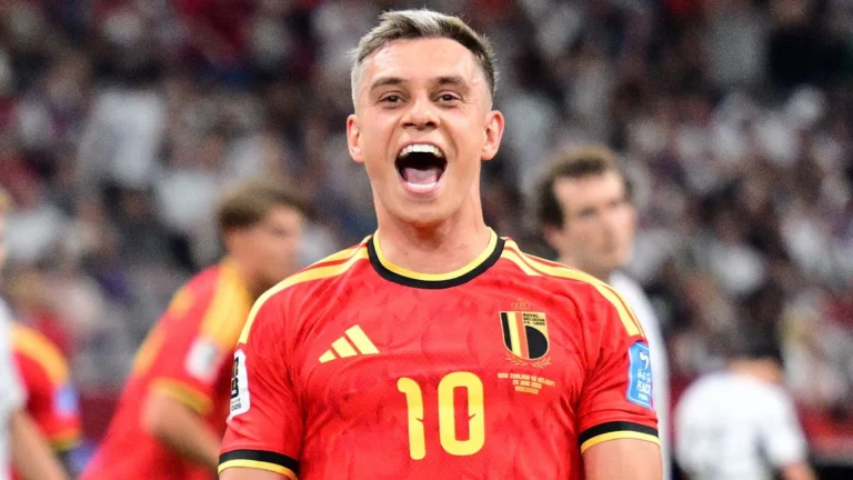 Beşiktaş mira Leandro Trossard e goleiro do Bayern para reforçar elenco em 2024