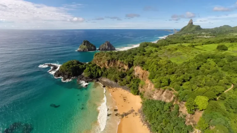 Fernando de Noronha: Praia Pernambucana Entra no Top 4 das Mais Belas do Mundo Fernando de Noronha: Praia Pernambucana Entra no Top 4 das Mais Belas do Mundo